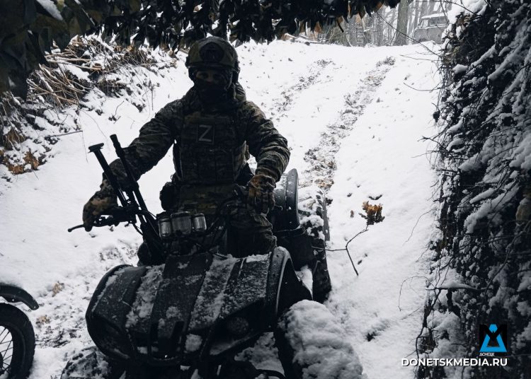 Группировка «Центр» сбросила агитлистовки на позиции ВСУ в районе Гришино