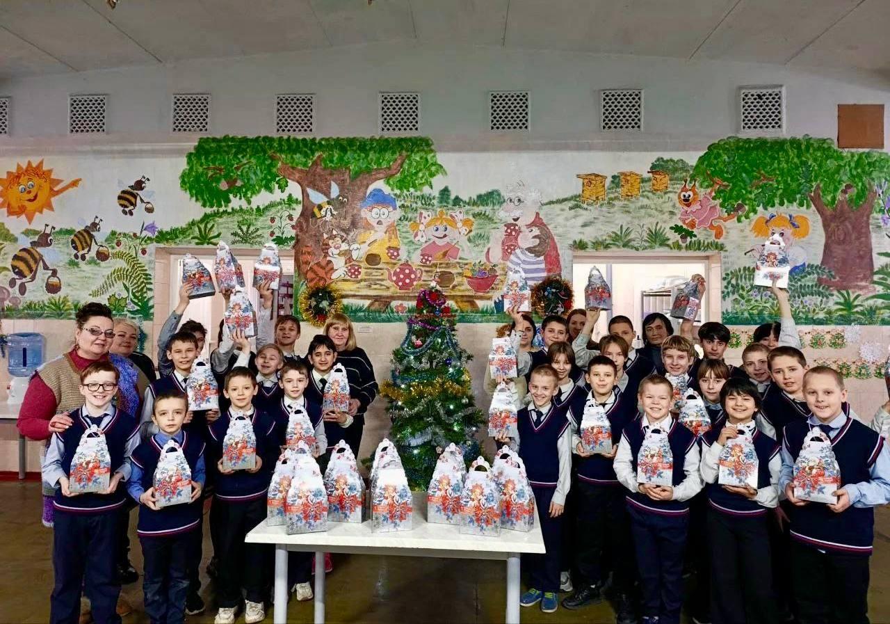 Дороги в будущее, отважная молодежь и помощь больницам. Дайджест за 21 января