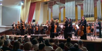 Почётный деятель искусств Москвы выступила в Донецке для семей защитников Отечества Почётный деятель искусств Москвы выступила в Донецке для семей защитников Отечества