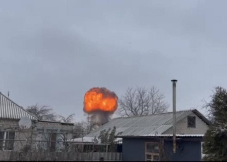 Ликвидация логистики ВСУ: уничтожен мост в Лозовой и аэродром в Василькове Ликвидация логистики ВСУ: уничтожен мост в Лозовой и аэродром в Василькове