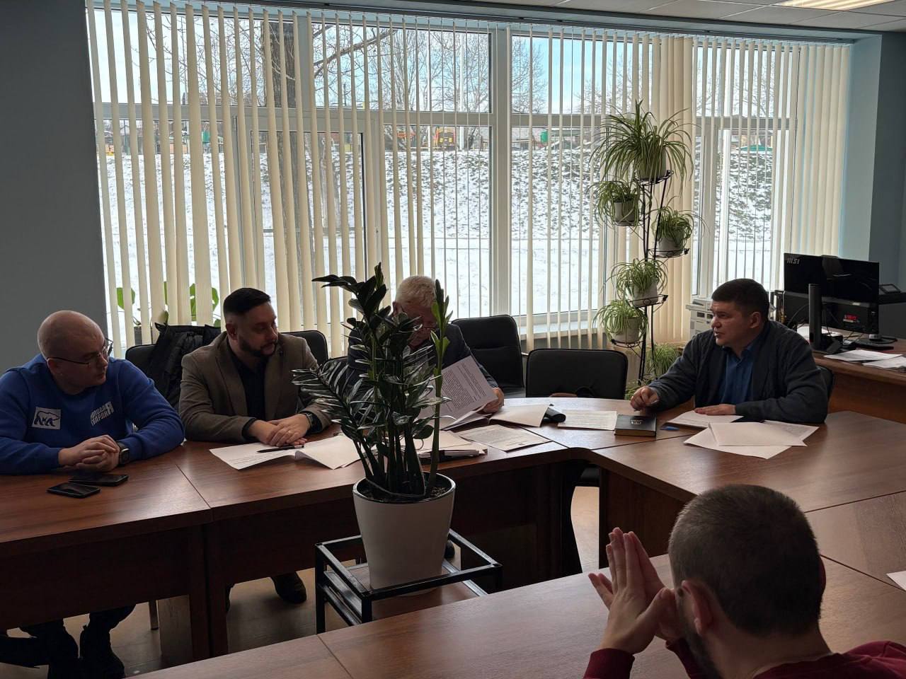 Симфония будней: Железная дорога, «Зеленая экономика» и красные линии закона, дайджест за 22 января