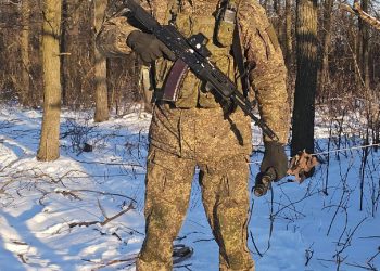 «Центр» уничтожил американский Stryker и штурмует Гришино под Красноармейском