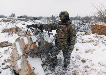 Войска «Центра» наступают на трёх направлениях, уничтожая технику и живую силу киевских нацистов