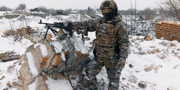 Войска «Центра» наступают на трёх направлениях, уничтожая технику и живую силу киевских нацистов