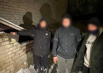 В Докучаевске задержали мужчину с синтетическими наркотиками