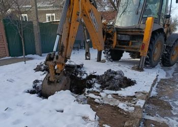 Бассейн из руин, «сотка» на маршруте и Снегурочка с донецким характером. Дайджест за 10 февраля