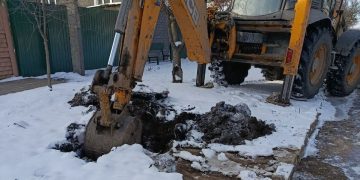 Бассейн из руин, «сотка» на маршруте и Снегурочка с донецким характером. Дайджест за 10 февраля