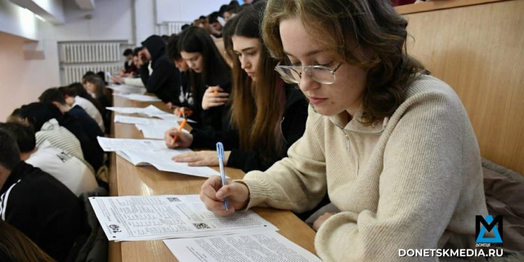 Наука побеждать: как изменится система образования Донбасса в 2026 году