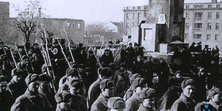 «Я не чувствовала холода»: как Красную армию встретили в освобождённом Луганске