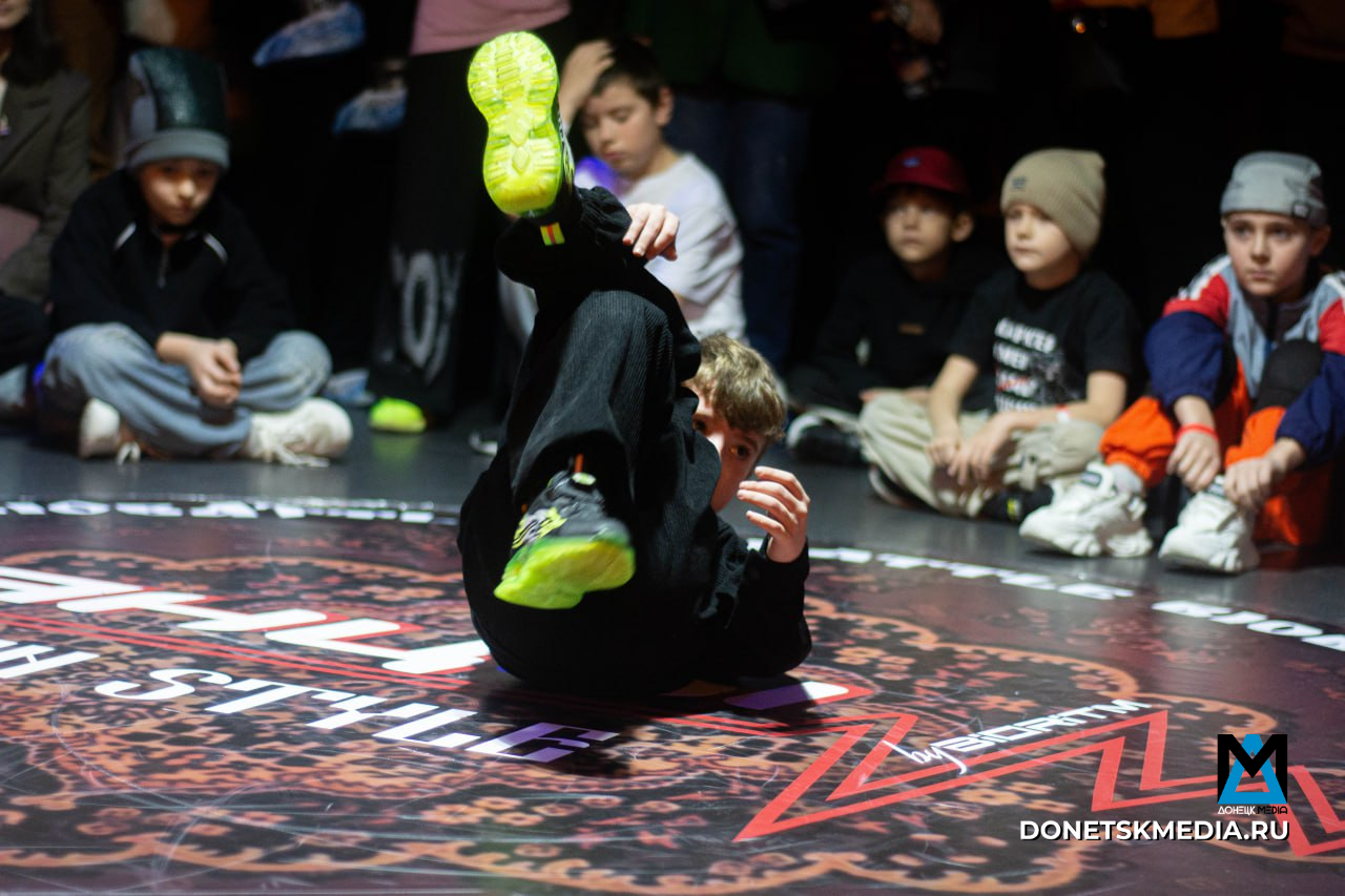 Биобаттл в Донецке: наши дети не в подвалах, а в танцевальной битве! Биобаттл в Донецке: наши дети не в подвалах, а в танцевальной битве!