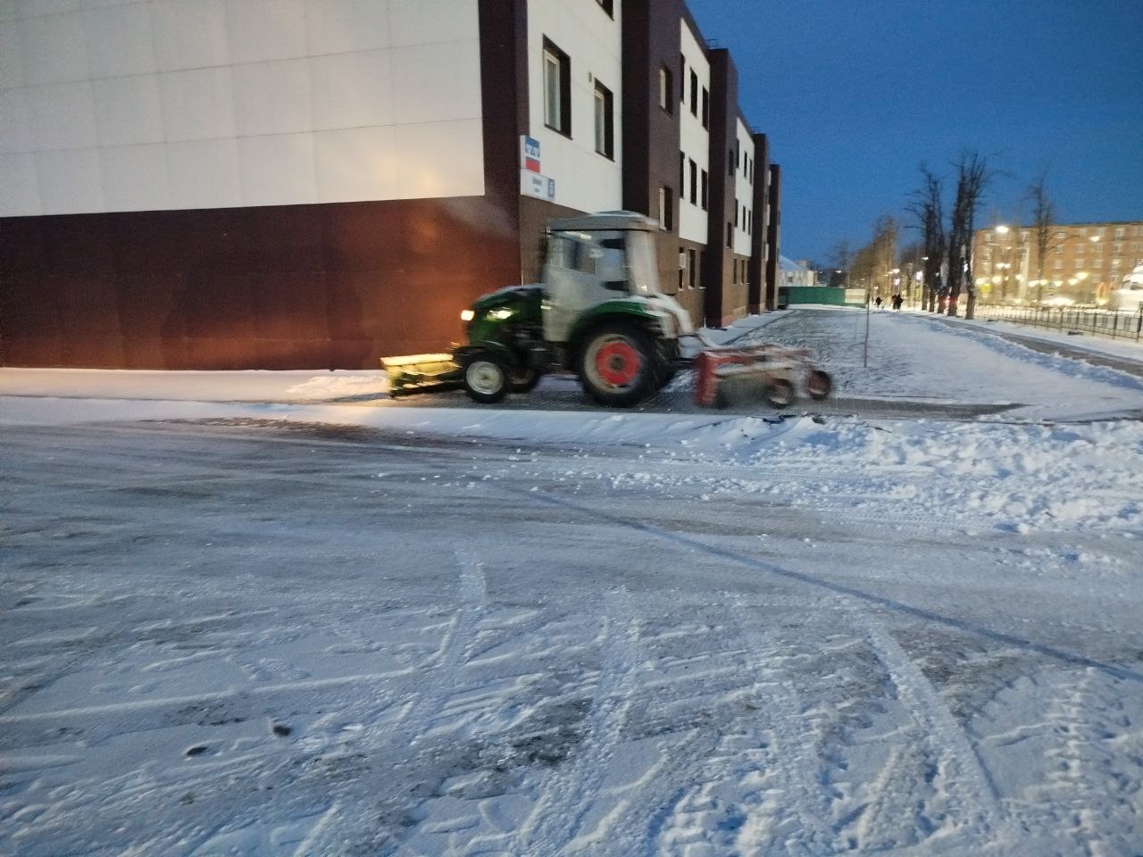 От народного пения и технического творчества до уборки снега: как наводят порядок на дорогах и во дворах Донбасса, дайджест за 3 февраля