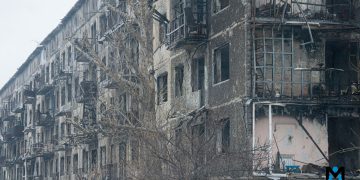 Красногоровка и Красноармейск — между руинами и надеждой Красногоровка и Красноармейск — между руинами и надеждой