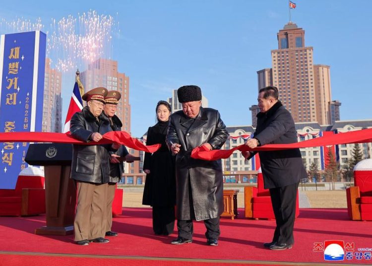 «Новая звезда»: Ким Чен Ын открыл улицу в честь участников боёв в Курске