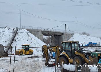 Два посёлка – один путь: регион-шеф Москва восстанавливает аварийный мост на окраине Луганска