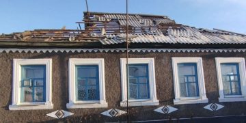 Ночная атака БПЛА: в ЛНР повреждены школа и жилые дома