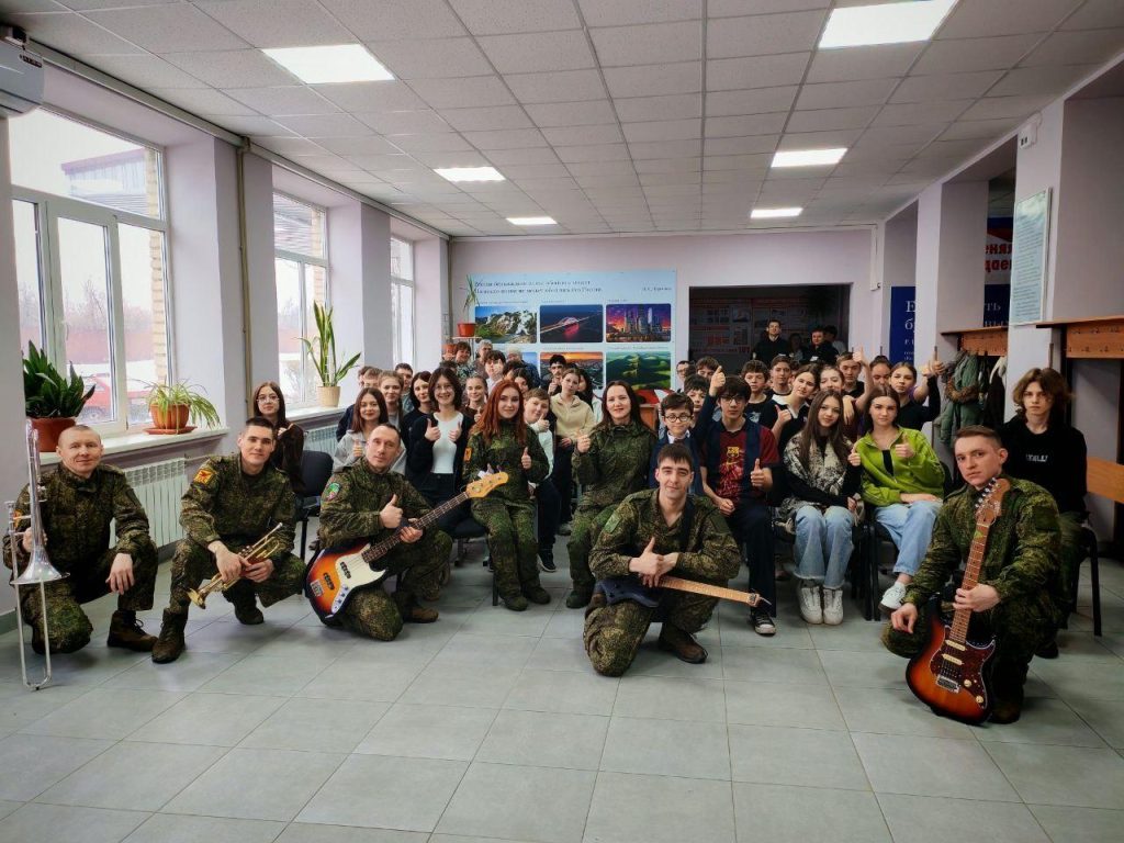 Фильм «Реконструкция души Донбасса» тронул сердца донецкой молодёжи