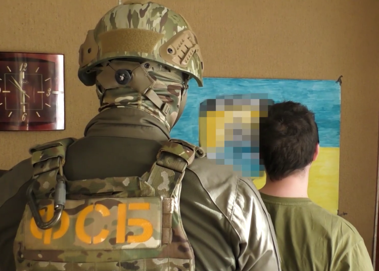 Жительница Донецка на 20 лет отправится в колонию за попытку поджога суда и госизмену Жительница Донецка на 20 лет отправится в колонию за попытку поджога суда и госизмену