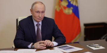 Сверка часов в Кремле: Путин корректирует стратегию экономики до 2030 года. Бизнесу рекомендовано слезать с «нефтяной иглы»