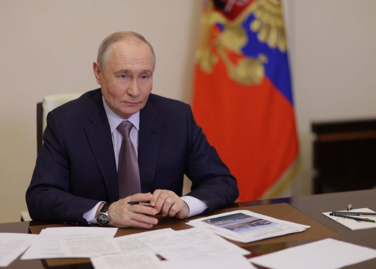 Сверка часов в Кремле: Путин корректирует стратегию экономики до 2030 года. Бизнесу рекомендовано слезать с «нефтяной иглы»