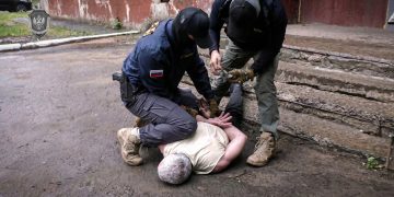 Психология предательства: эксперты рассказали, как не стать жертвой вражеских вербовщиков