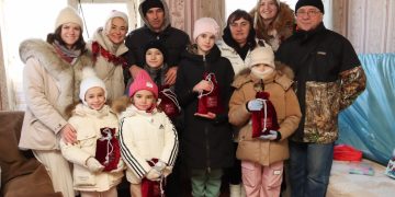 Там, где трудно: как московские благотворители воссоединяют семьи Донбасса