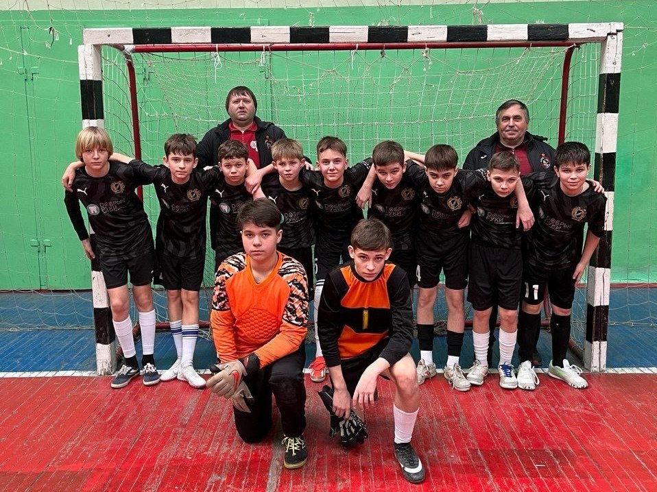 Шоу Братьев Сафроновых в Донецке, реставрация ДонНАСА и важный день в истории Старобешево. Дайджест за 2 марта