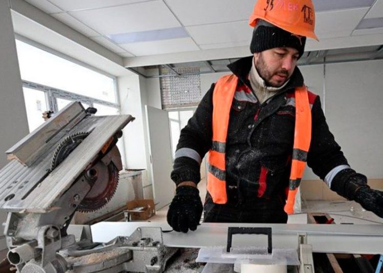 День памяти Владимира Жоги, звезды цирка в Ясиноватой и подготовка к 8 Марта. Дайджест за 5 марта