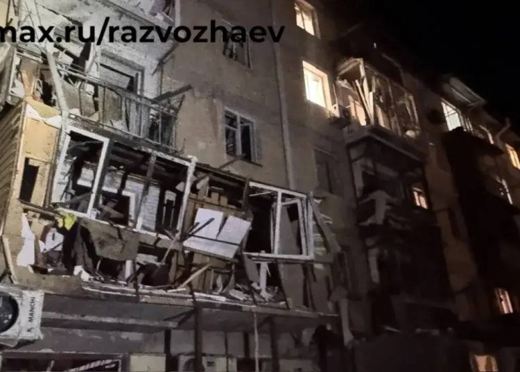 При обстреле Севастополя ранены девять мирных жителей, включая детей