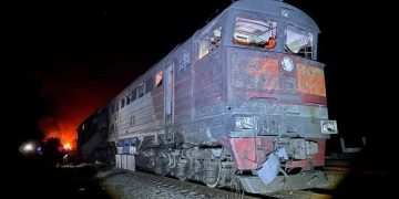 Украинские БПЛА атаковали гражданский состав с топливом в ЛНР, есть жертвы