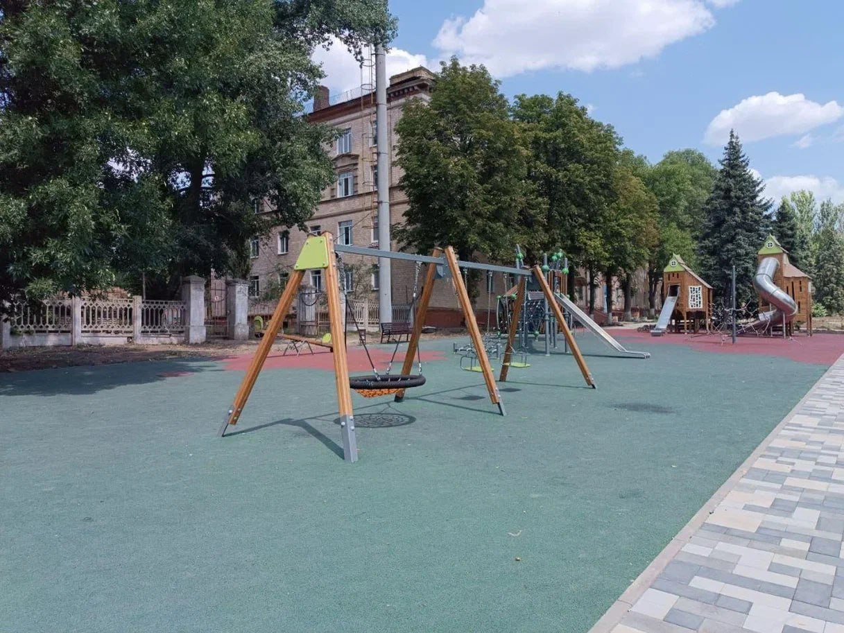 Каникулы в Китае, генпланы будущего для Горловки и Енакиево, новые квартиры в Луганске. Дайджест за 25 марта