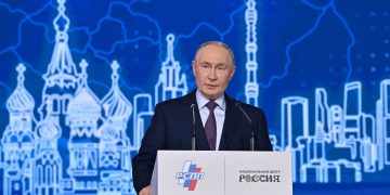 Путин: «Россия была вынуждена предпринять все необходимое для защиты наших людей: тогда – в Крыму, позднее – на юго-востоке Украины»