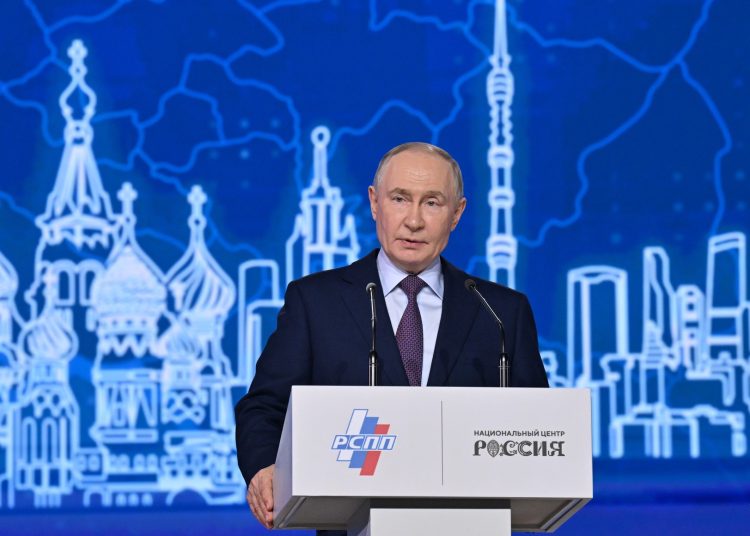 Путин: «Россия была вынуждена предпринять все необходимое для защиты наших людей: тогда – в Крыму, позднее – на юго-востоке Украины»