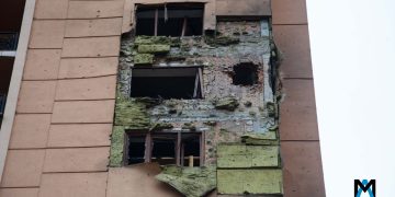 Киевские террористы атаковали жилой дом в центре Донецка