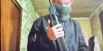 «Сидел в телефоне, а попал под статью»: в Луганске задержали подростка за администрирование террористических каналов «Сидел в телефоне, а попал под статью»: в Луганске задержали подростка за администрирование террористических каналов