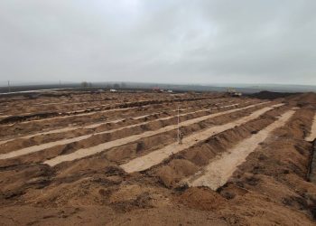 Клад под ковшом: что нашли строители на трассе к Мариуполю