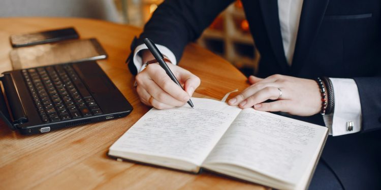 Время перемен: упрощённое получение паспорта, смена прав и чат-бот МФЦ