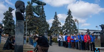 «Он погиб, прикрывая детей»: Донбасс вспоминал Героя России Владимира Жогу