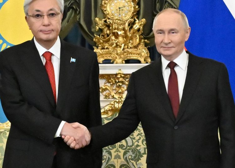 Путин поздравил Токаева с успешным референдумом в Казахстане и подтвердил настрой на союзничество Путин поздравил Токаева с успешным референдумом в Казахстане и подтвердил настрой на союзничество