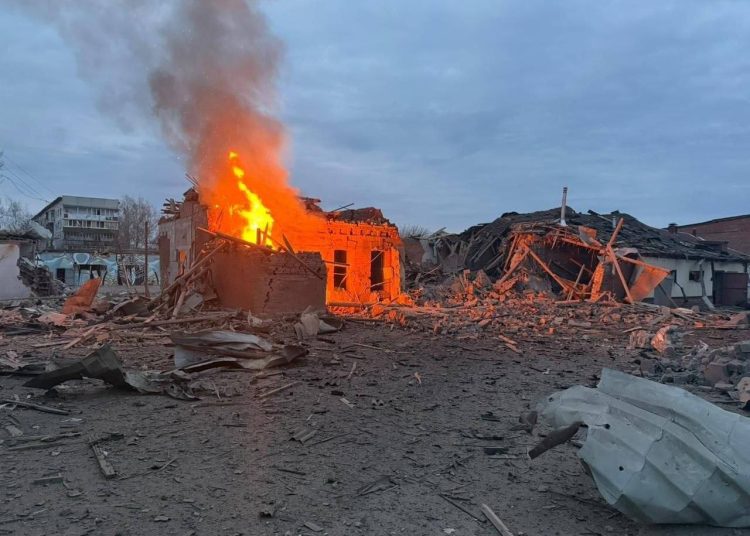 Киевский режим объявил принудительную эвакуацию детей в Славянске