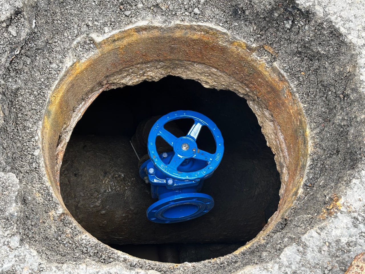 В Ворошиловском районе Донецка обновили водопровод: московские специалисты передали опыт и технику