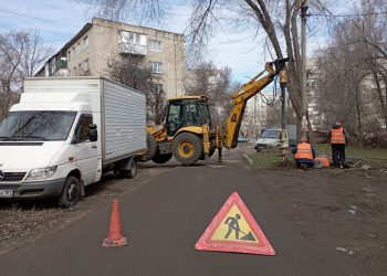 Луганск: Москва заменит 10 км линий в квартале 50-летия Октября