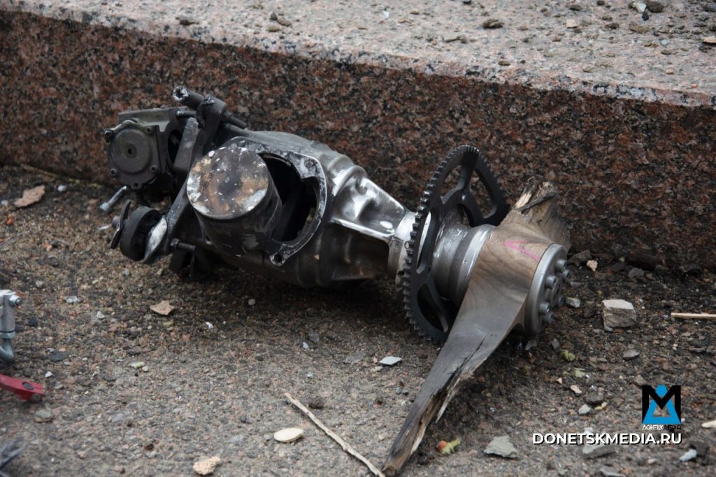 Киевские террористы атаковали жилой дом в центре Донецка