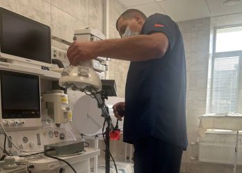 В больницах Донбасса благодаря Москве внедряют методы фотодинамической терапии