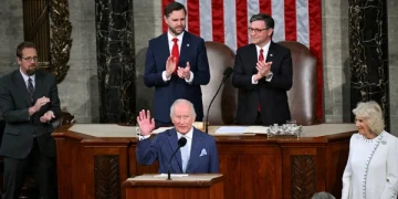 Карл III впервые за 35 лет выступил в Конгрессе США, чтобы спасти единство НАТО и заставить Америку спонсировать Киев