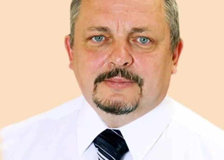 Бывшего директора Луганского театра кукол снова будут судить – на этот раз за махинации с деньгами артистов