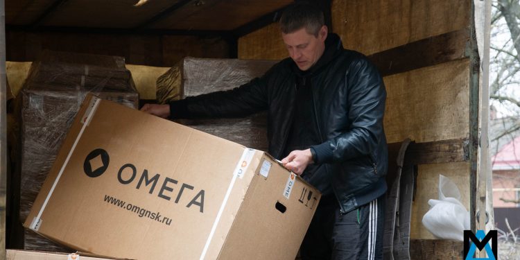 Помощь Донецкому технологическому колледжу: новая мебель для слабослышащих детей 