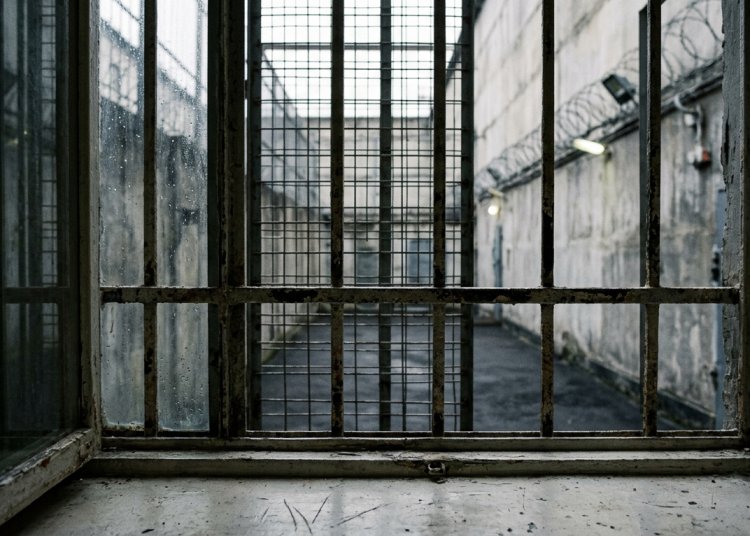 Осужденный на пожизненное фигурант дела о теракте в «Крокусе» покончил с собой в СИЗО