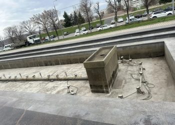 Фонтаны Луганска запустят к 1 мая: К подготовке привлекли специалиста из Москвы