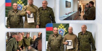 Бойцам СВО передали награды во время гуманитарной поездки офицеров Следкома в ДНР