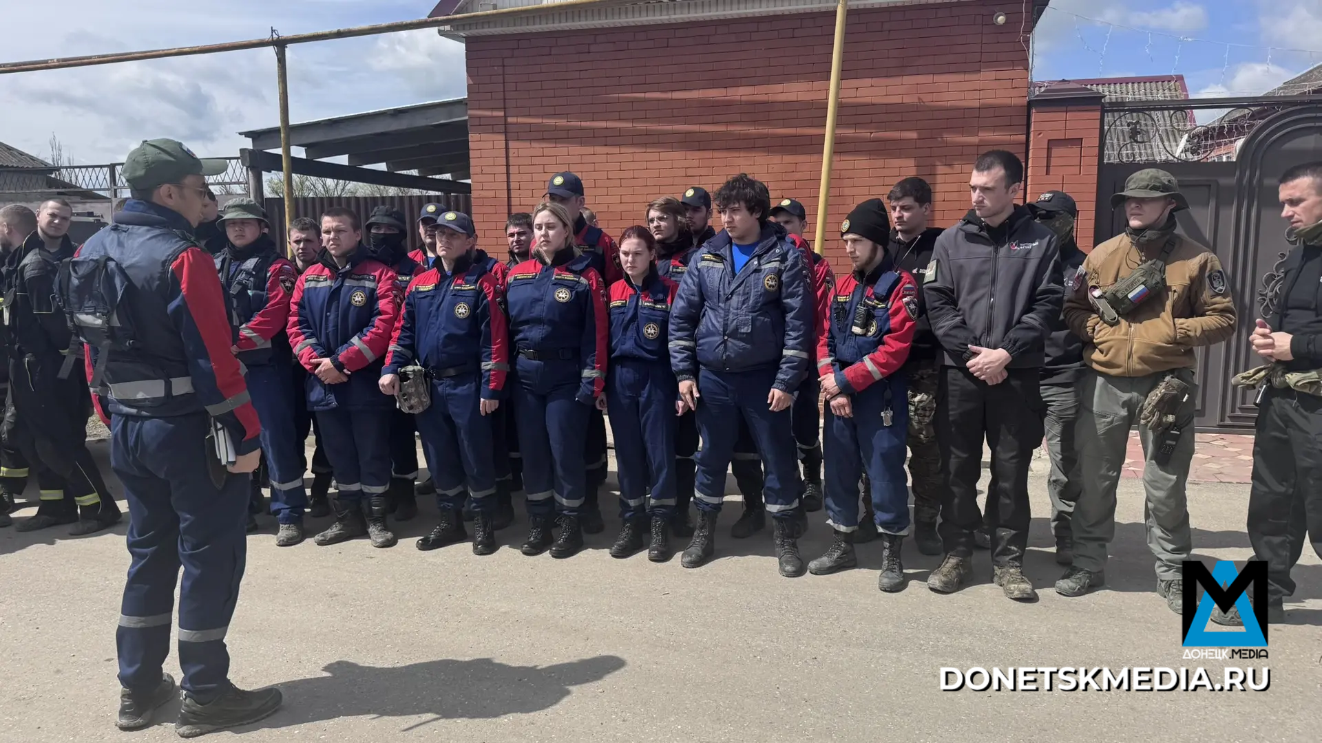 Добровольцы из Донецка помогают ликвидировать последствия наводнения в Дагестане